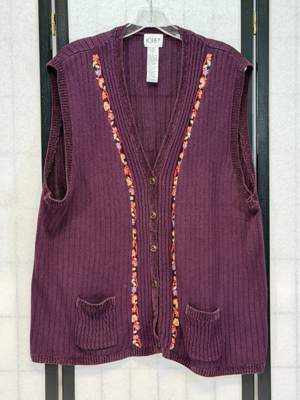 Koret Folk Art Embroidered Rib Knit V Neck Button Up Vest 1X Eggplant Purple